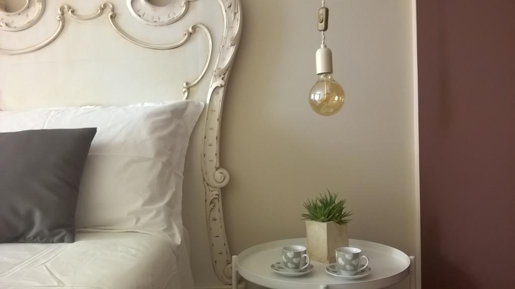 Studio with Shower and Spa,414743409:JPEG